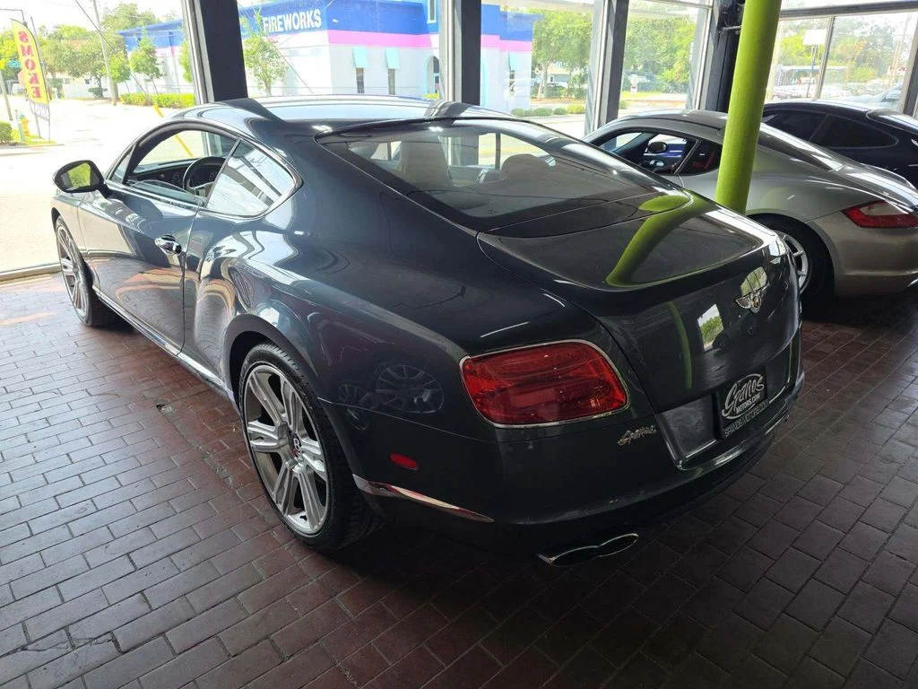 Used 2013 Blue Bentley V8 image 3