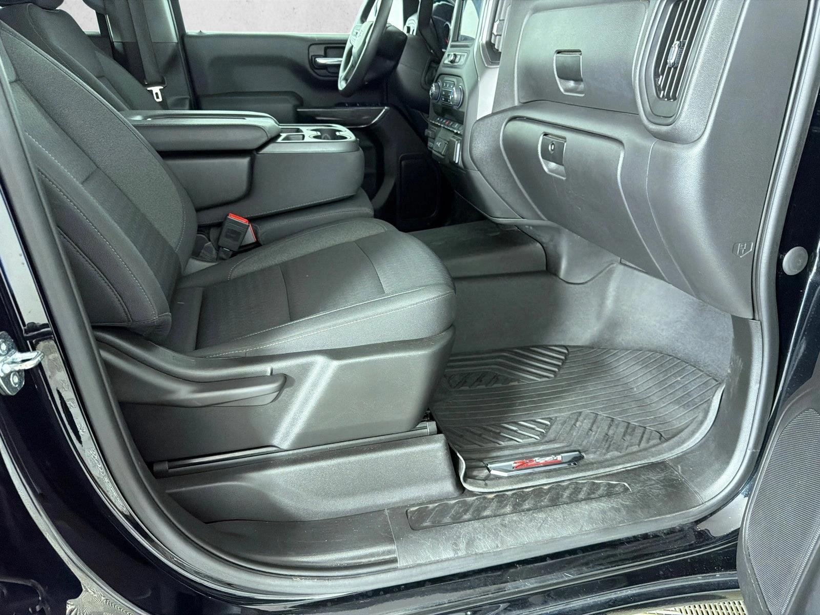 Used 2023 Black CHEVROLET  image 13