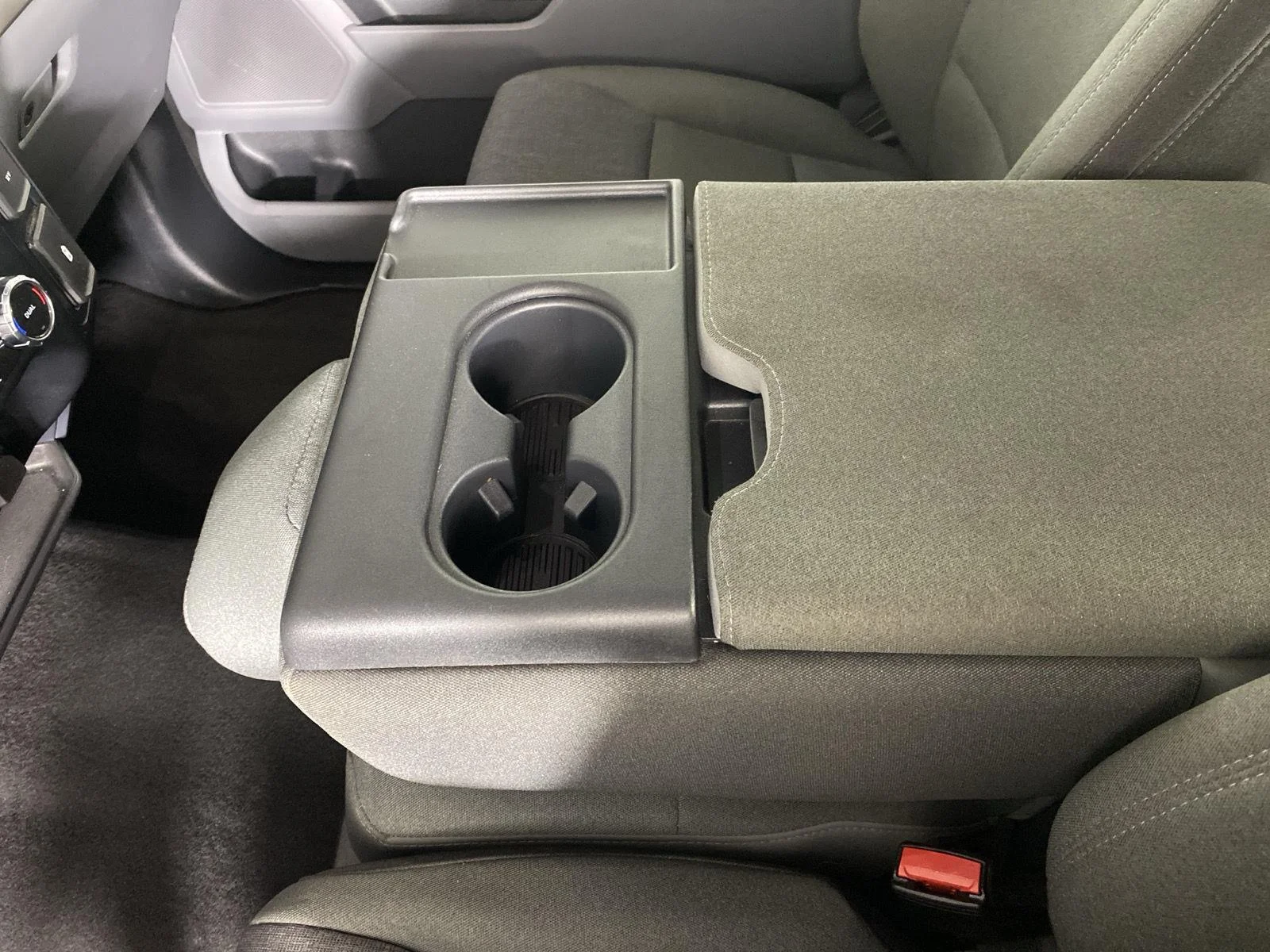 Used 2025 Iconic Silver Ford XLT image 21