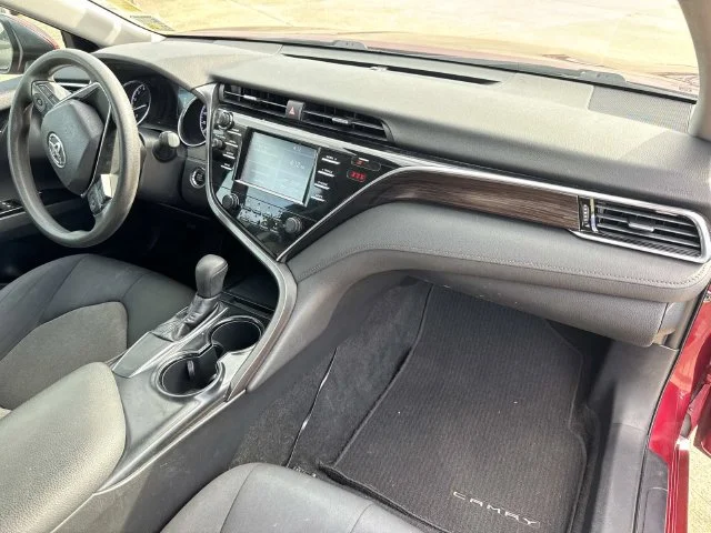 Used 2018 Red Toyota LE image 39