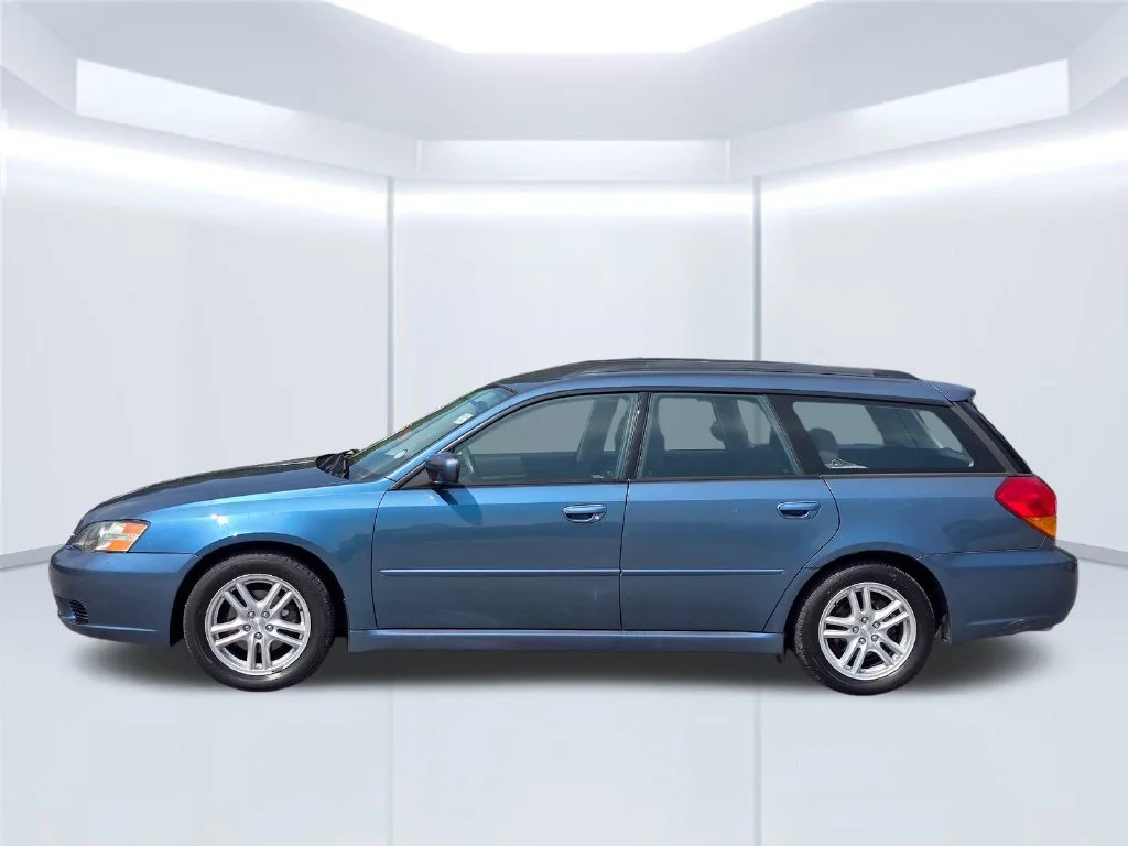 Used 2005  Subaru 2.5i image 14