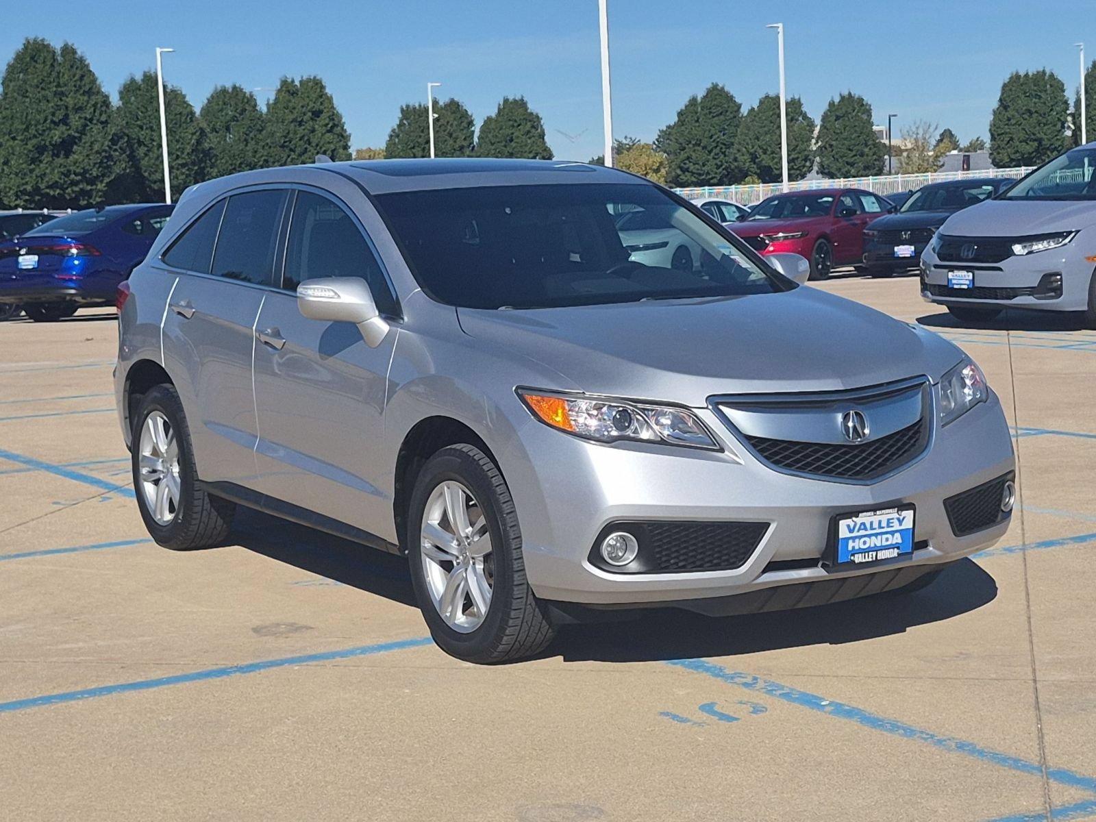 Used 2014 Forged Silver Metallic Acura AWD w/ Technology Package image 4
