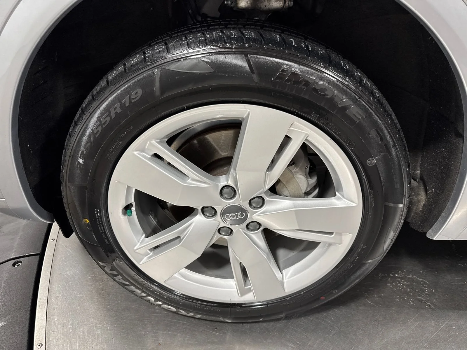 Used 2018 Florett Silver Metallic Audi 2.0T Premium quattro image 2