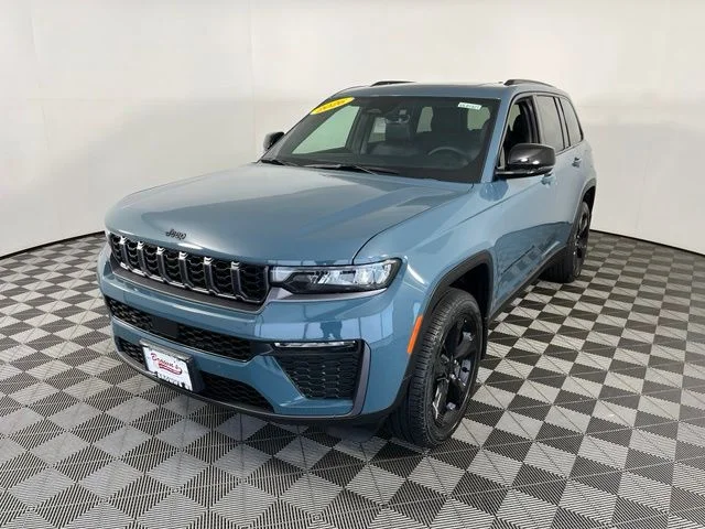 Used 2026 Blue Jeep Limited image 3