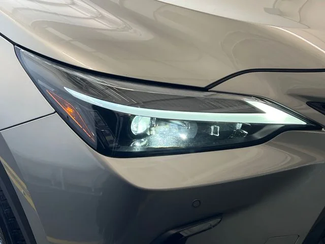 Certified Used 2025 Atomic Silver Lexus 350 Premium image 15