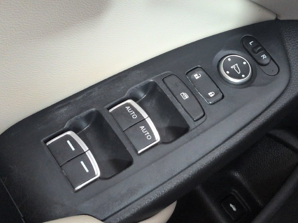 2019 Honda Accord LX - Photo 37