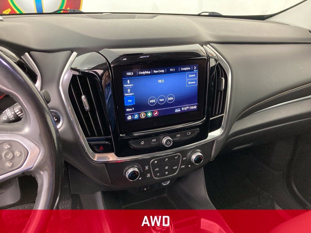 Used 2020 Chevrolet Traverse 1LT with VIN 1GNEVGKW2LJ270290 for sale in Monticello, MN