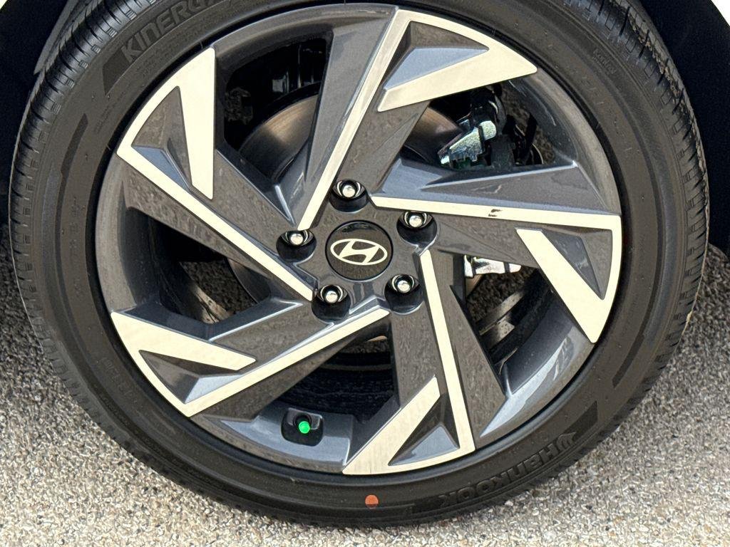 New 2026 White Hyundai Limited image 10