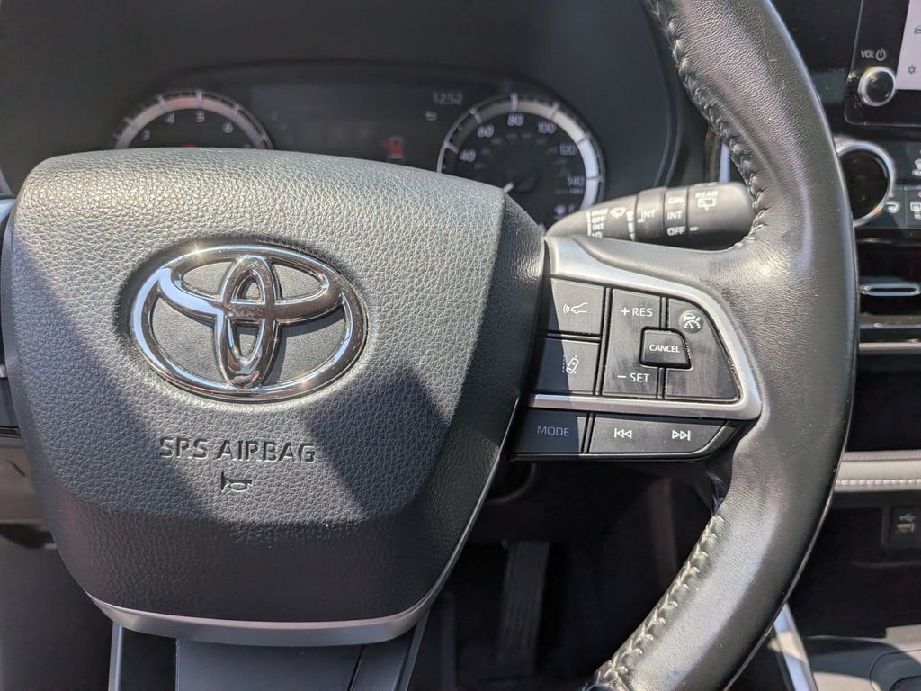 Used 2023 Gray Toyota LE image 15