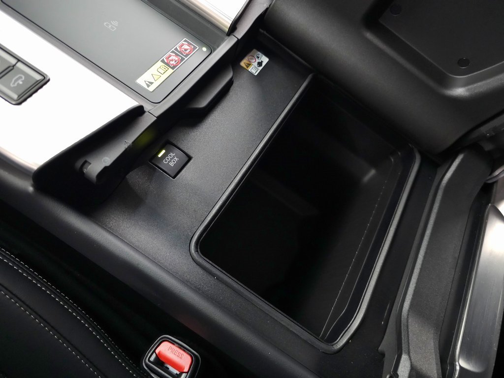 2025 LEXUS LX - Image 36