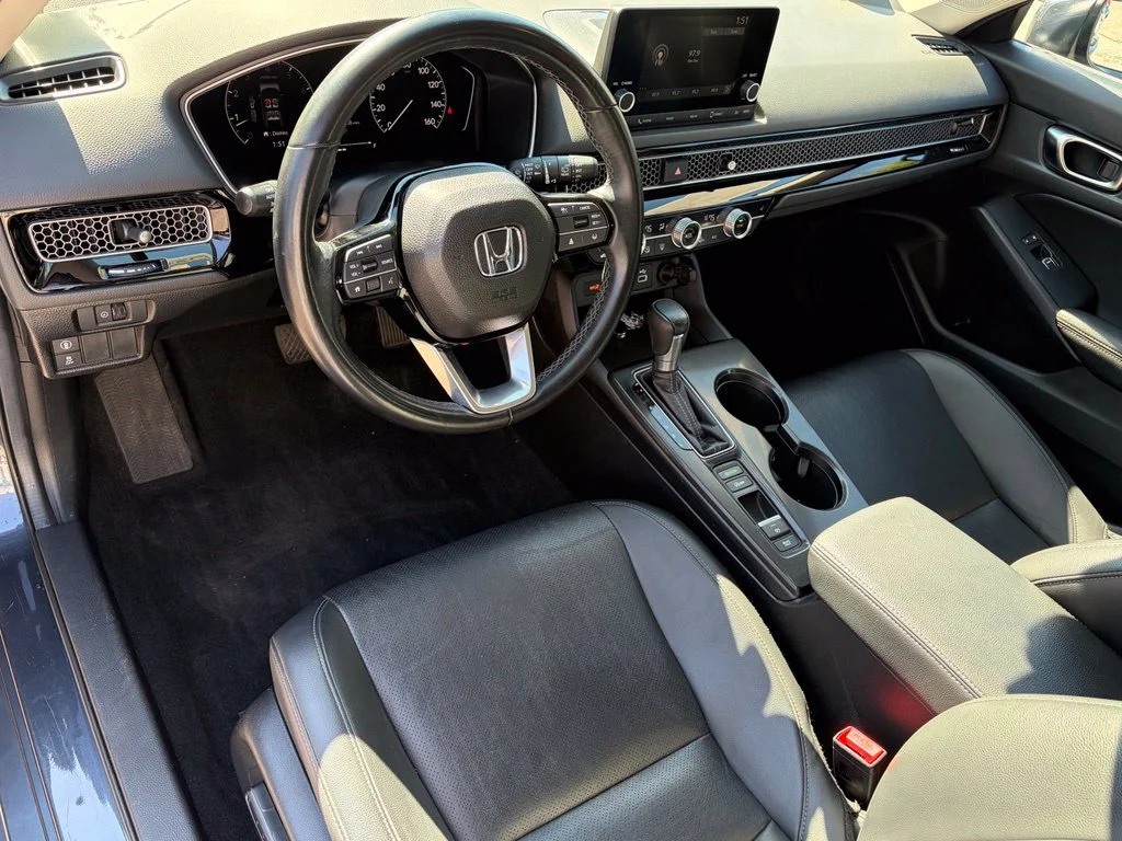 2024 Honda Civic Hatchback EX-L - Photo 20