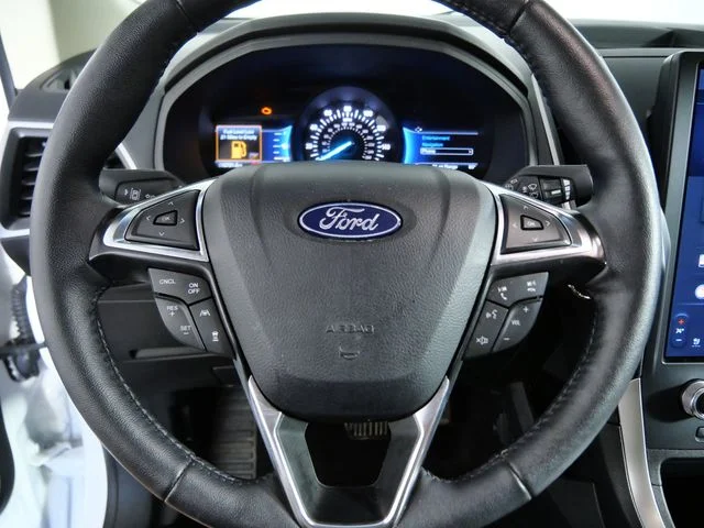 Used 2024 White Ford SEL image 19