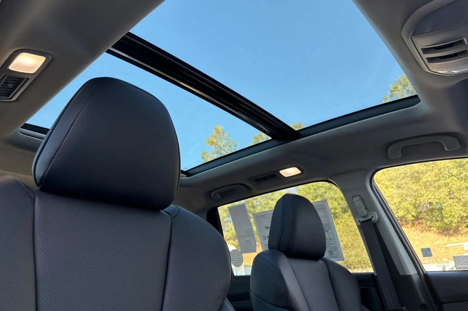 New 2026 AUTUMN GREEN METALLIC Subaru Touring 7-Passenger image 16
