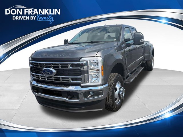 2026 Ford Super Duty F-350® XLT