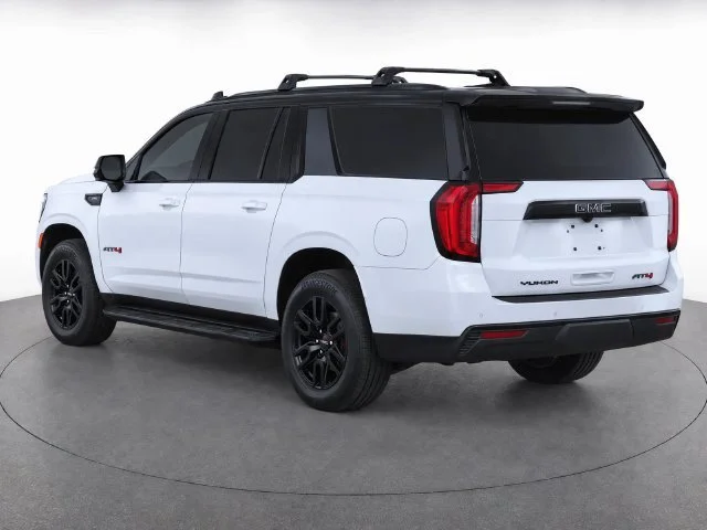 Used 2021 WHITE FROST TRICOAT GMC AT4 image 5