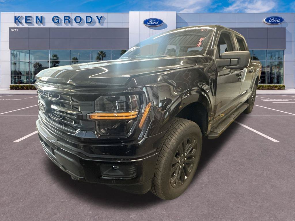 Used 2024 Black Ford XLT image 4