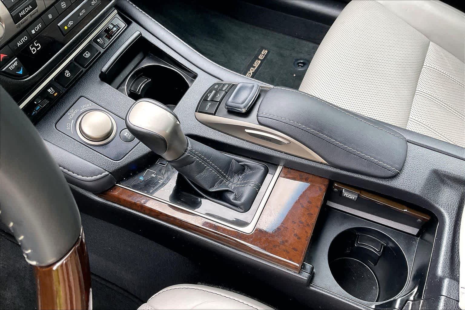 Used 2017 Atomic Silver Lexus  image 16