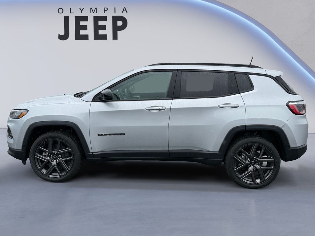 New 2026 Silver Zynith Metallic Clear-Coat Exterior Paint Jeep Latitude image 2