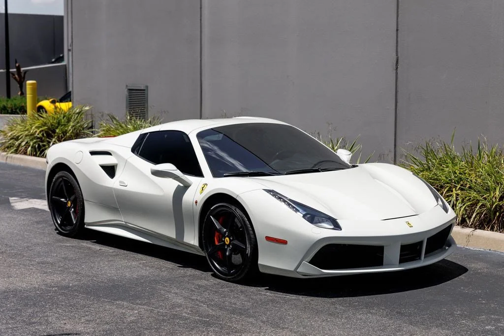 Used 2019 Bianco Avus Ferrari  image 7