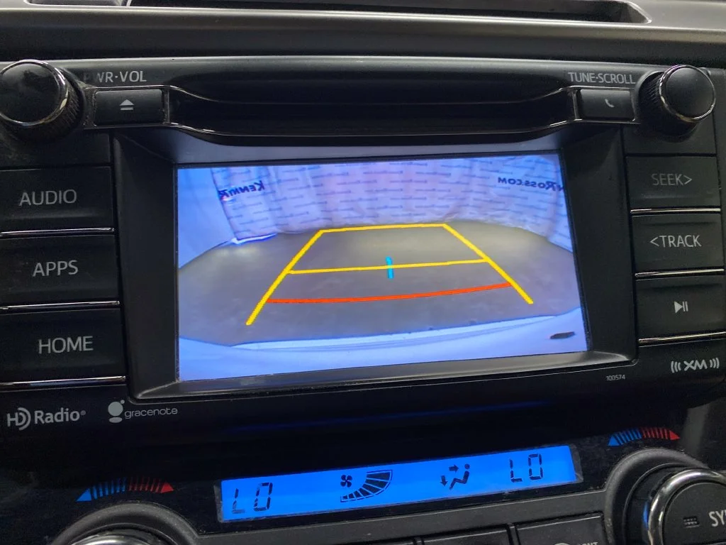 Used 2018 White Toyota XLE image 22