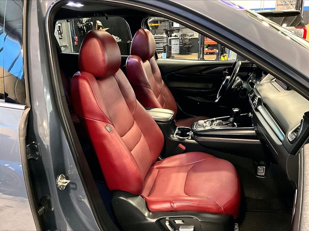 Used 2023 Gray Mazda Carbon Edition image 11