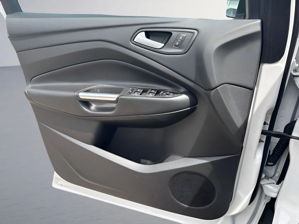 Used 2019 White Ford SEL image 25
