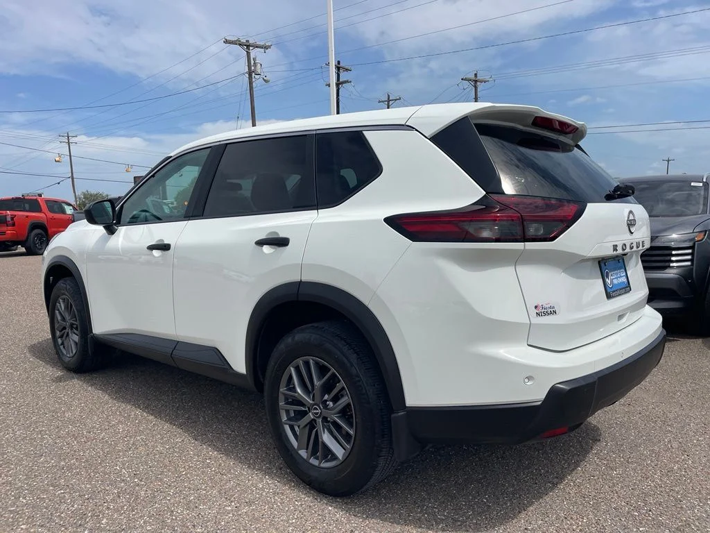 Used 2025 White Nissan S image 5