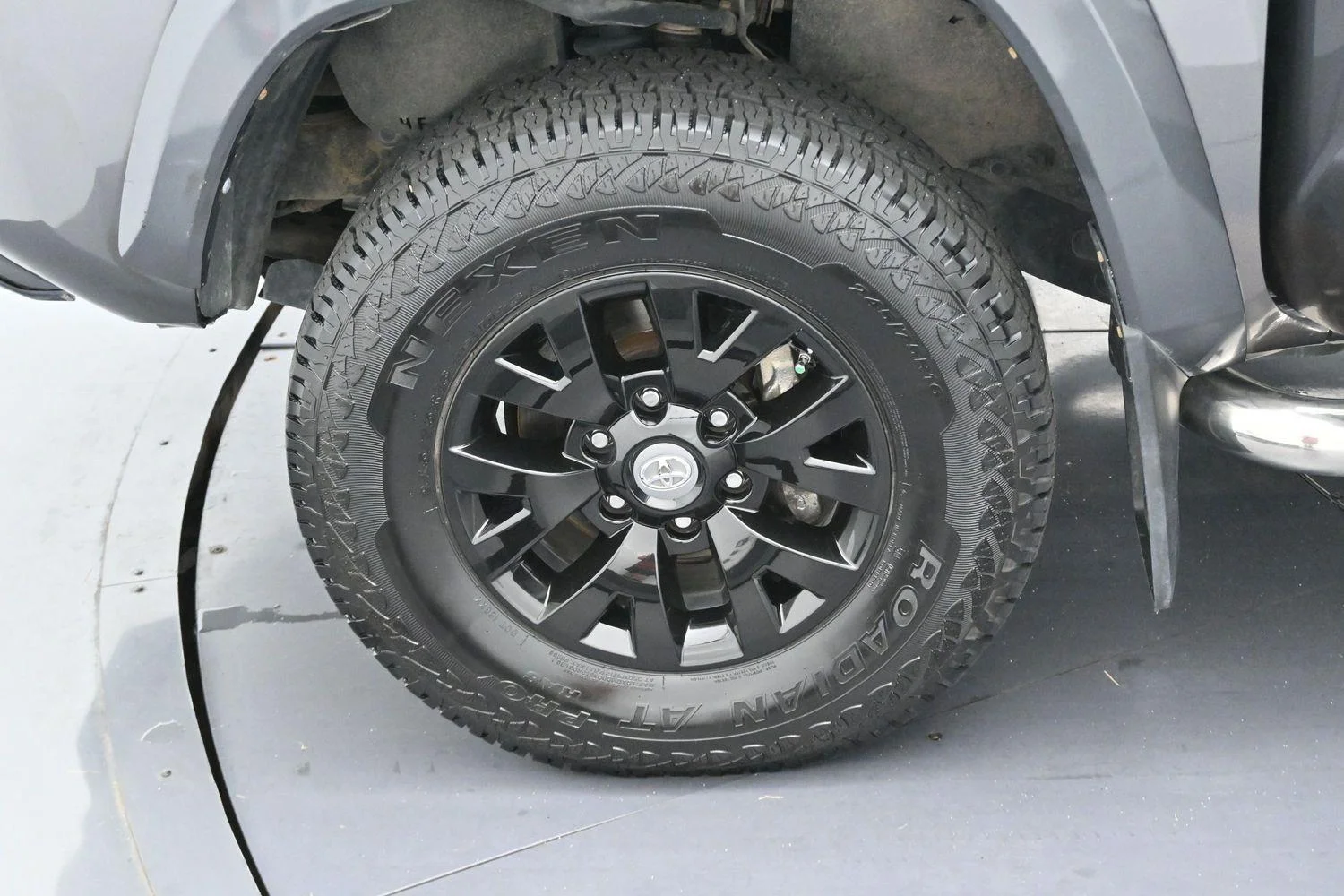 Used 2017 Magnetite Gray Metallic Toyota SR5 image 31