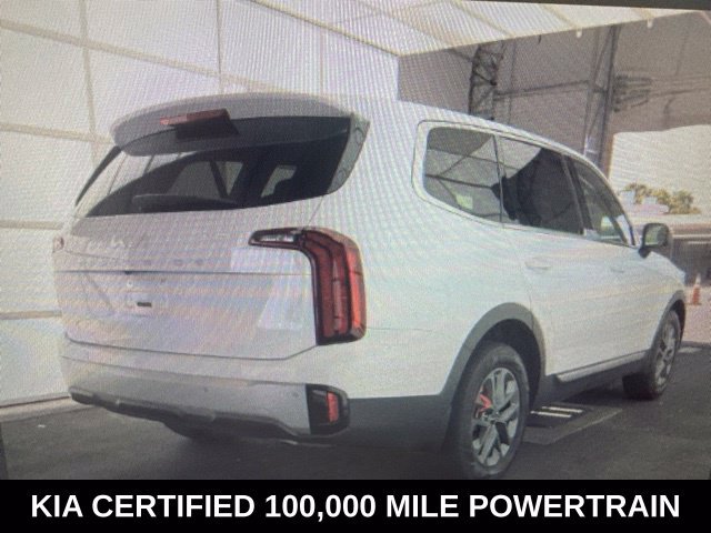Used 2024 White Kia LX image 1