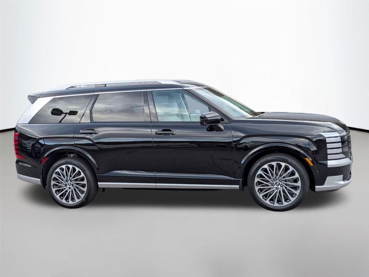 New 2026 Abyss Black Pearl Hyundai Calligraphy image 4