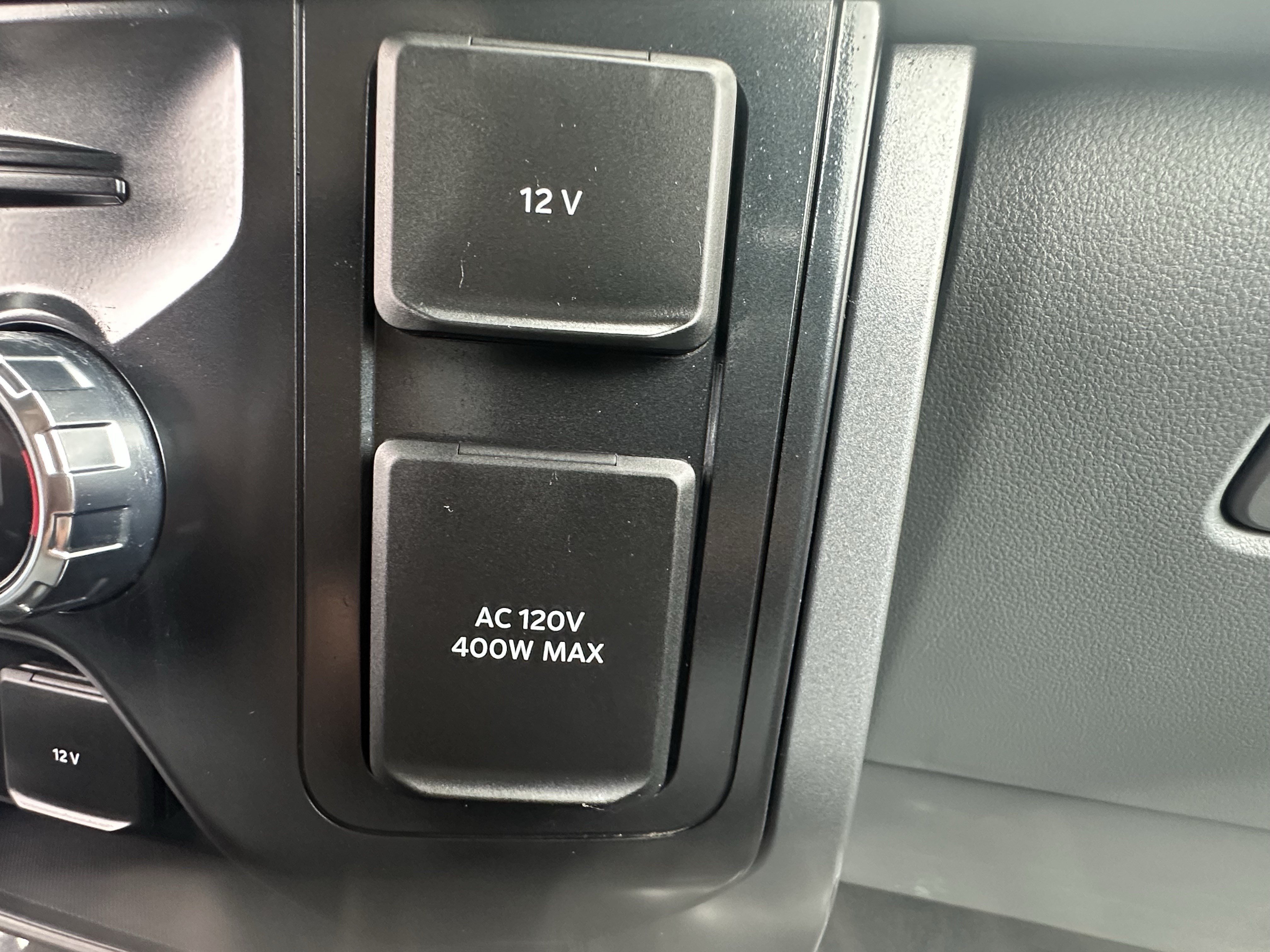 Used 2021 Oxford White Ford LARIAT image 29