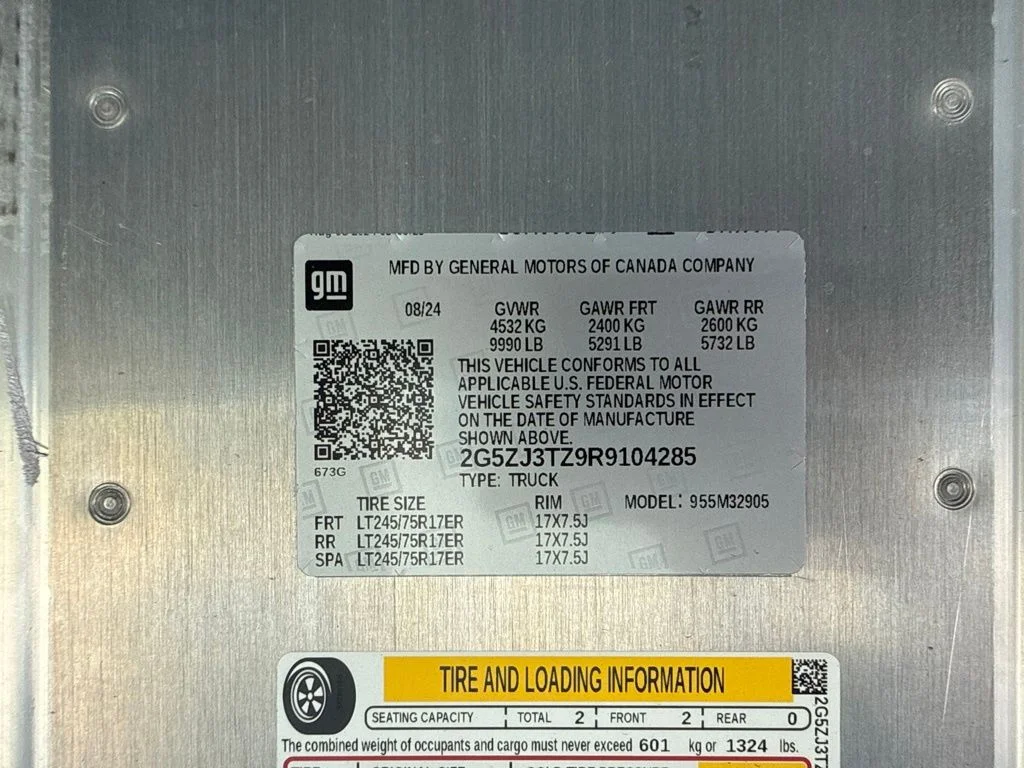 Used 2024 White BrightDrop Base image 30