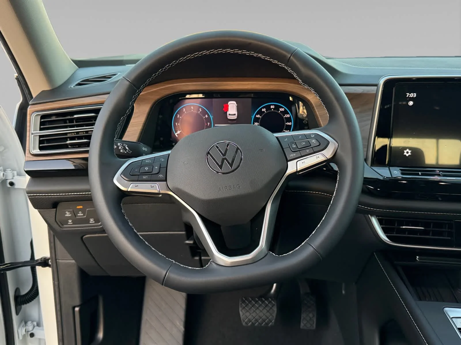 New 2026 Opal White Pearl Volkswagen 2.0T SE image 13