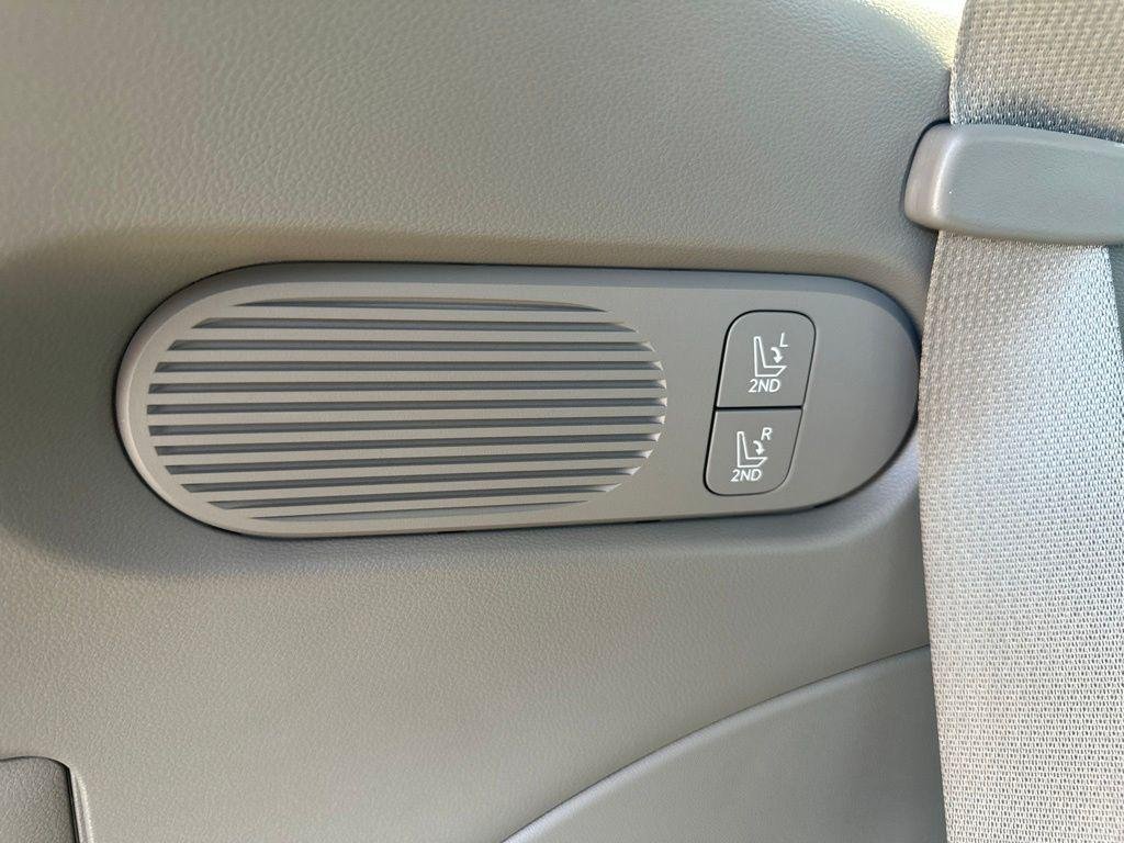 New 2027  Hyundai SEL Premium 7P image 24