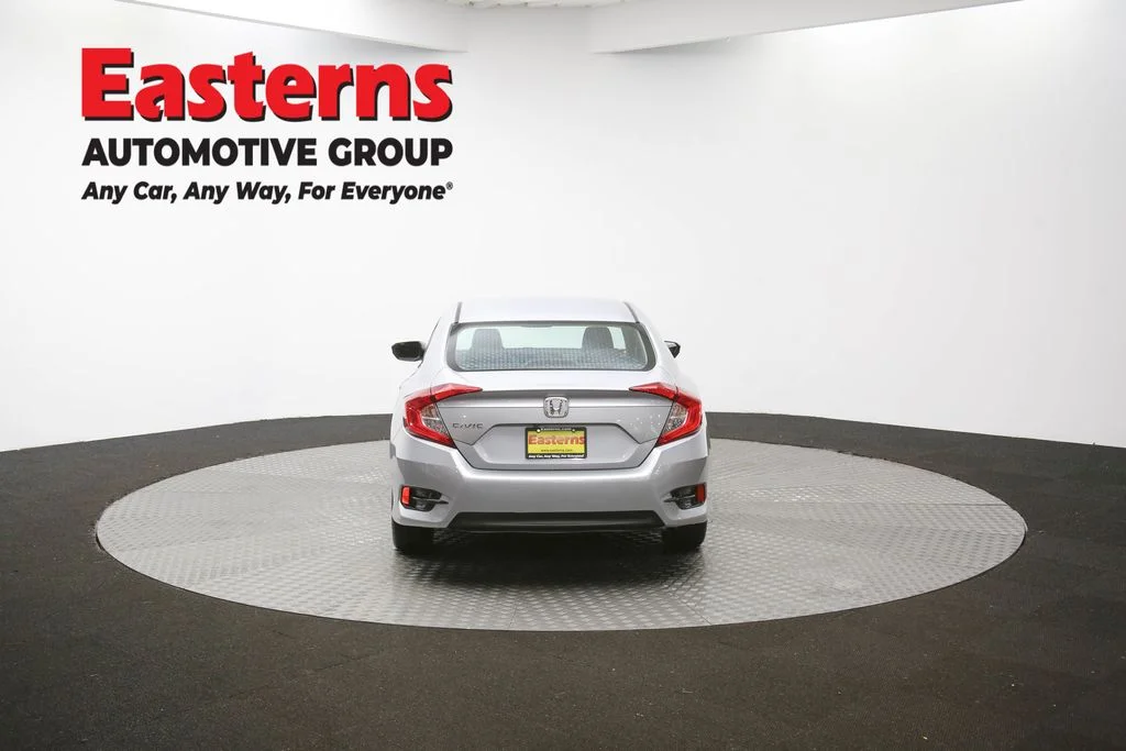 Used 2018 Silver Honda LX image 32