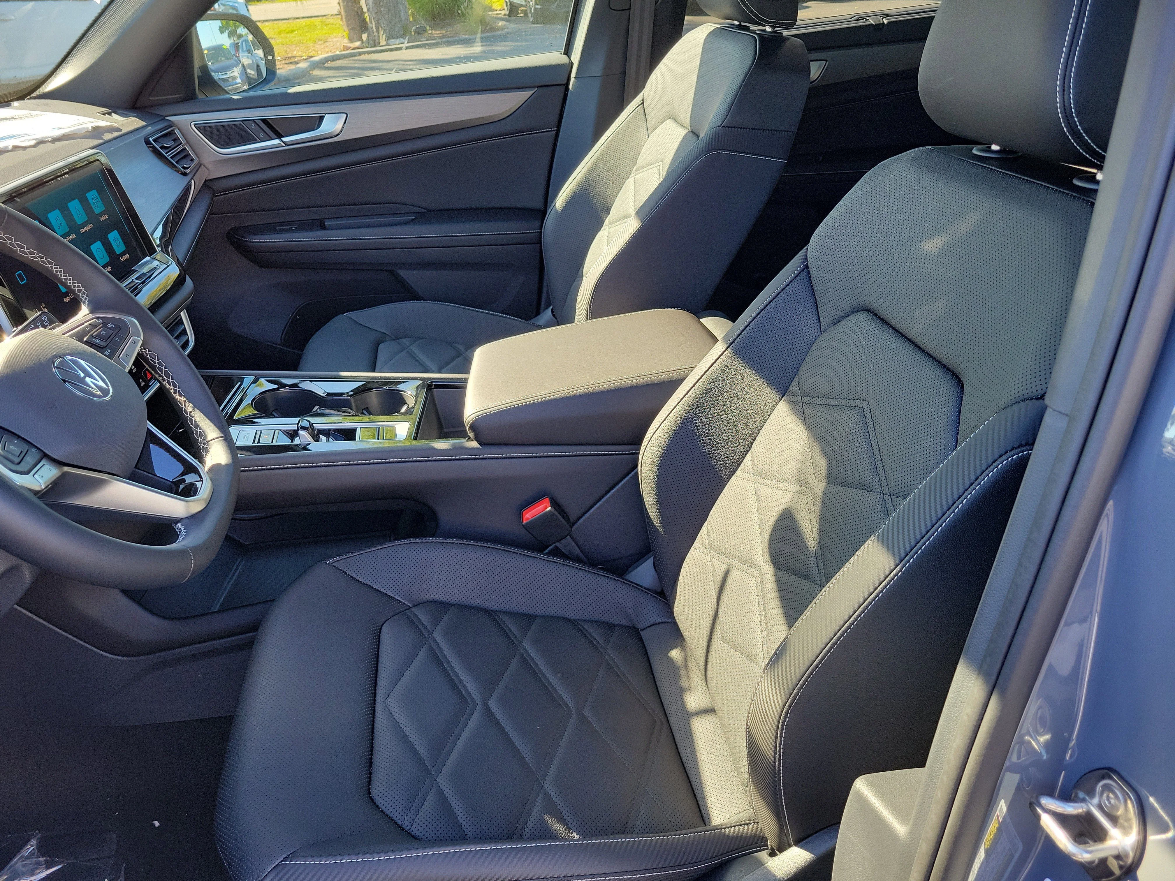 New 2026 Gray Volkswagen 2.0T SE w/Technology image 19