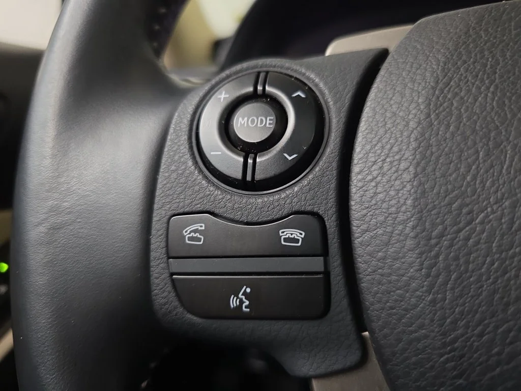 Used 2014 Blue Lexus 350 image 19