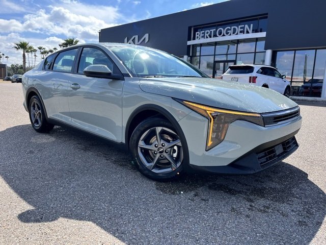 2026 Kia K4 LX