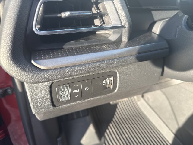 2027 Chevrolet Traverse LT - Photo 18