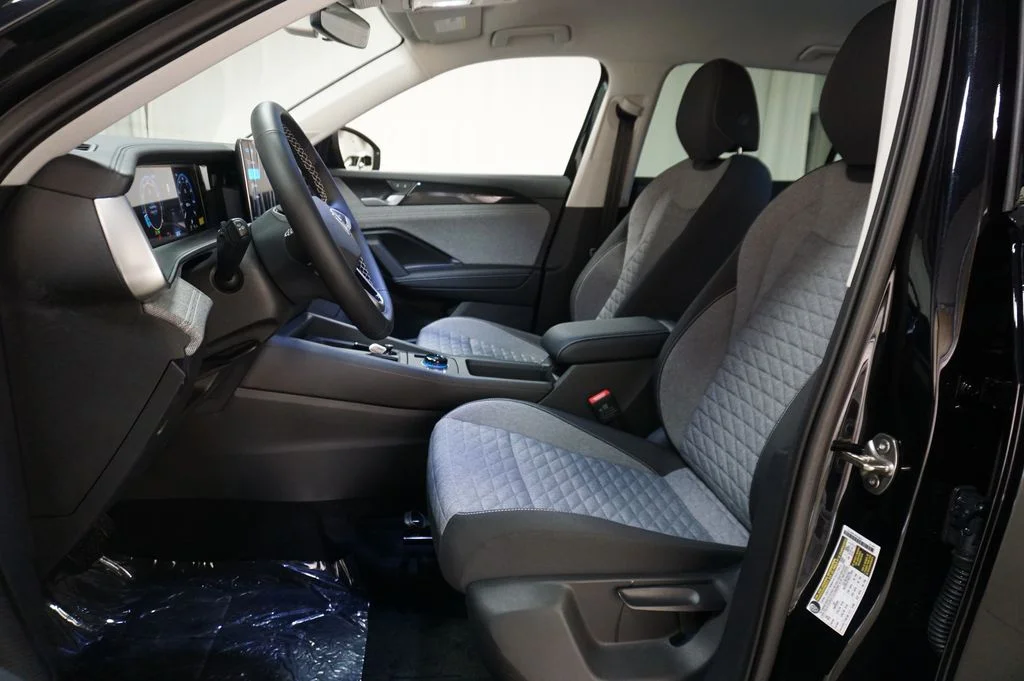 New 2026 Black Volkswagen 2.0T S image 10