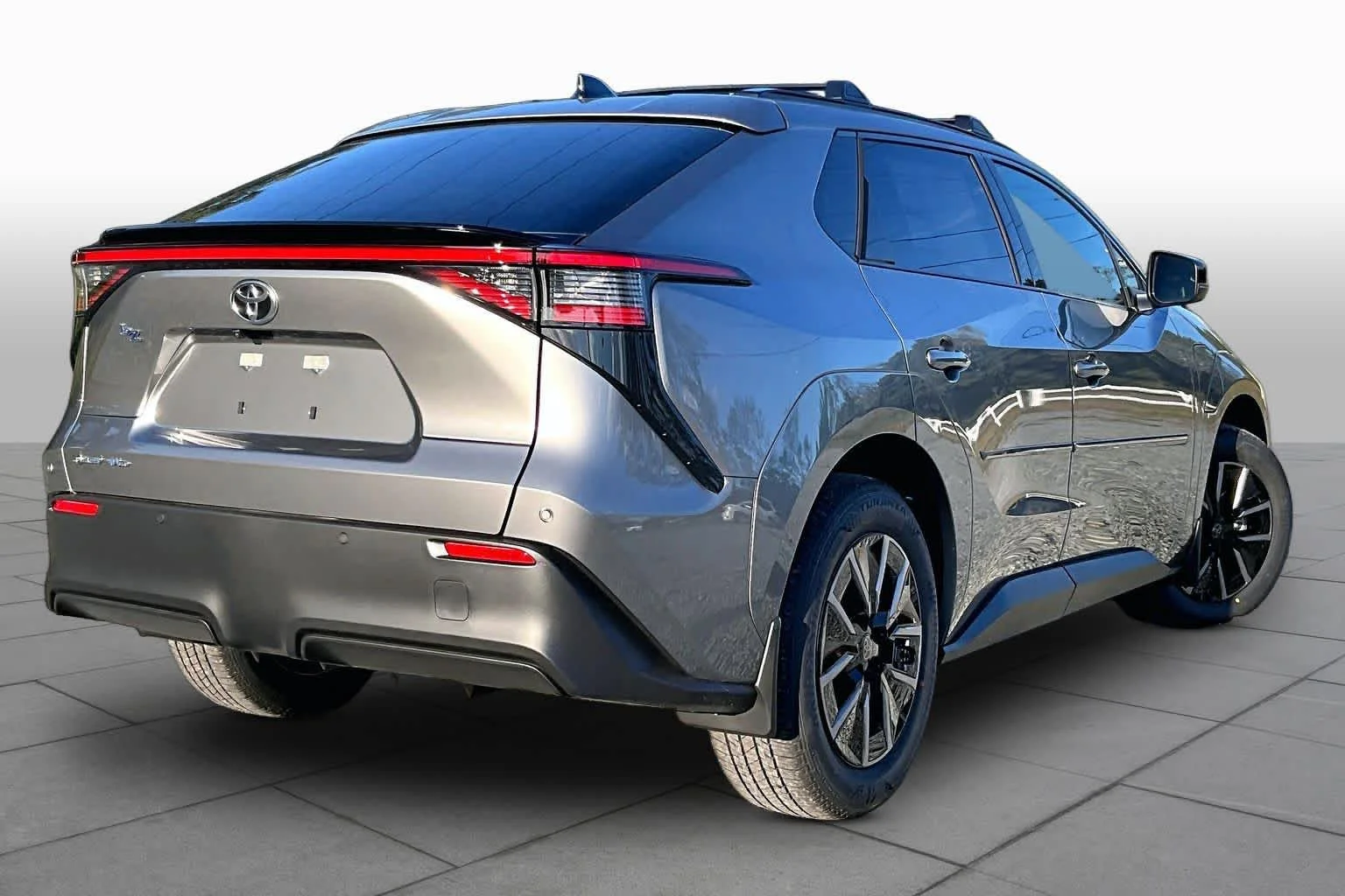 New 2027 Heavy Metal Toyota XLE image 13