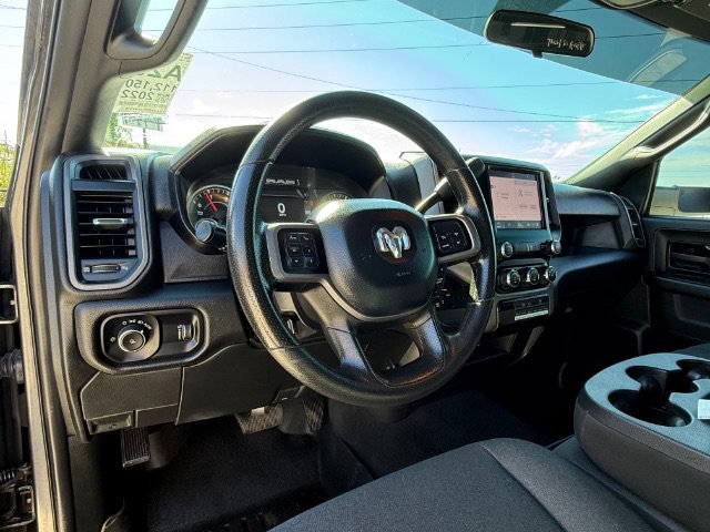 Used 2022 Granite Crystal Metallic Clearcoat Ram Tradesman image 15