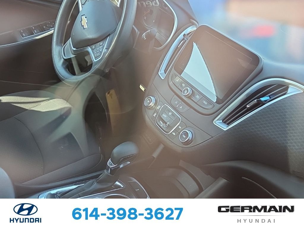 Used 2022 Silver Chevrolet LS image 13
