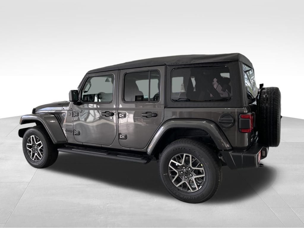 2025 Jeep Wrangler 4-Door Sahara - Photo 9
