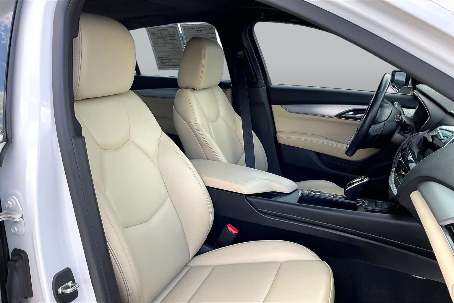 Used 2023 Crystal White Tricoat Cadillac Luxury image 8
