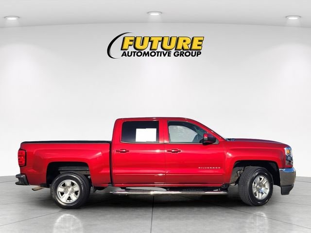 Used 2018 Red Chevrolet LT image 3