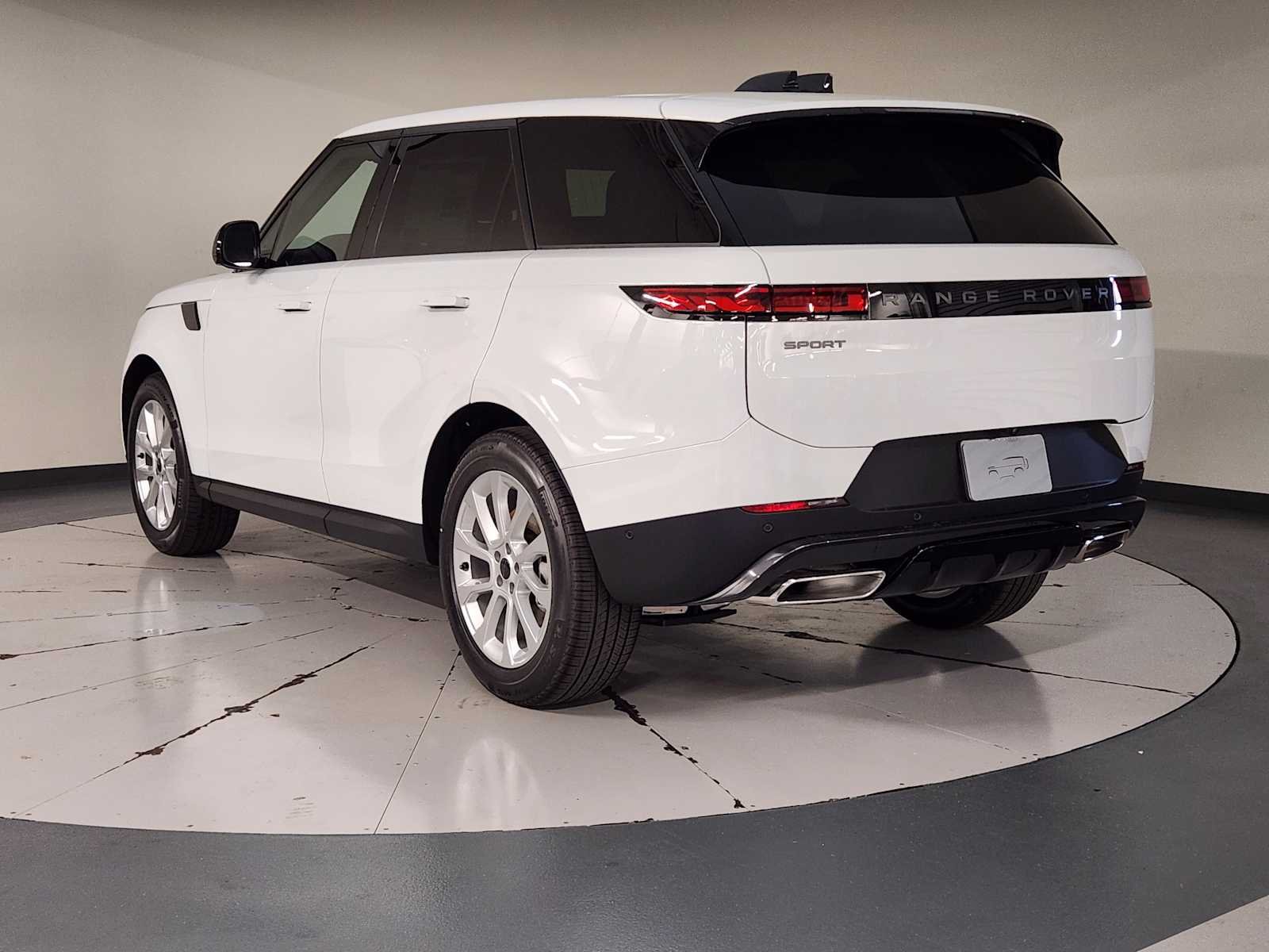New 2027 Fuji White Land Rover SE image 6