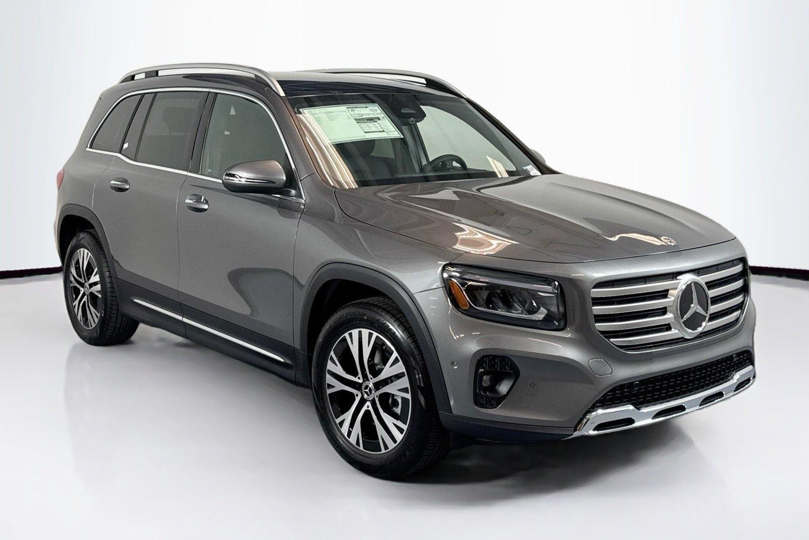 New 2026 Mountain Grey Metallic Mercedes-Benz GLB 250 image 3
