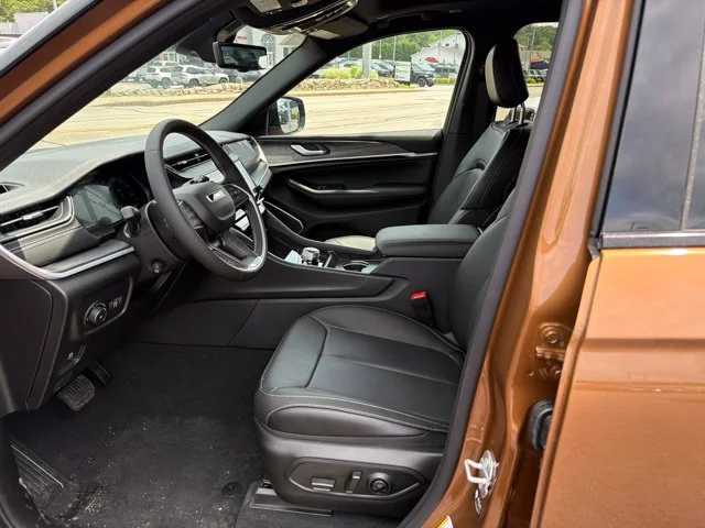 New 2026 Brown Jeep Limited Reserve image 13