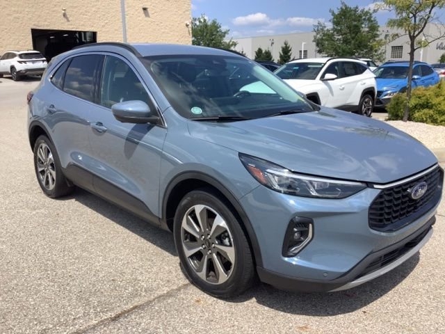 2023 Ford Escape Platinum - Photo 3